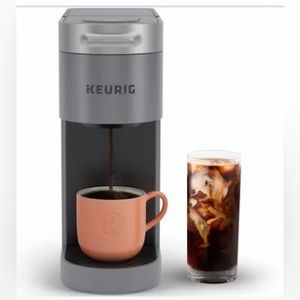 Keurig one cup hot/ iced coffee machine